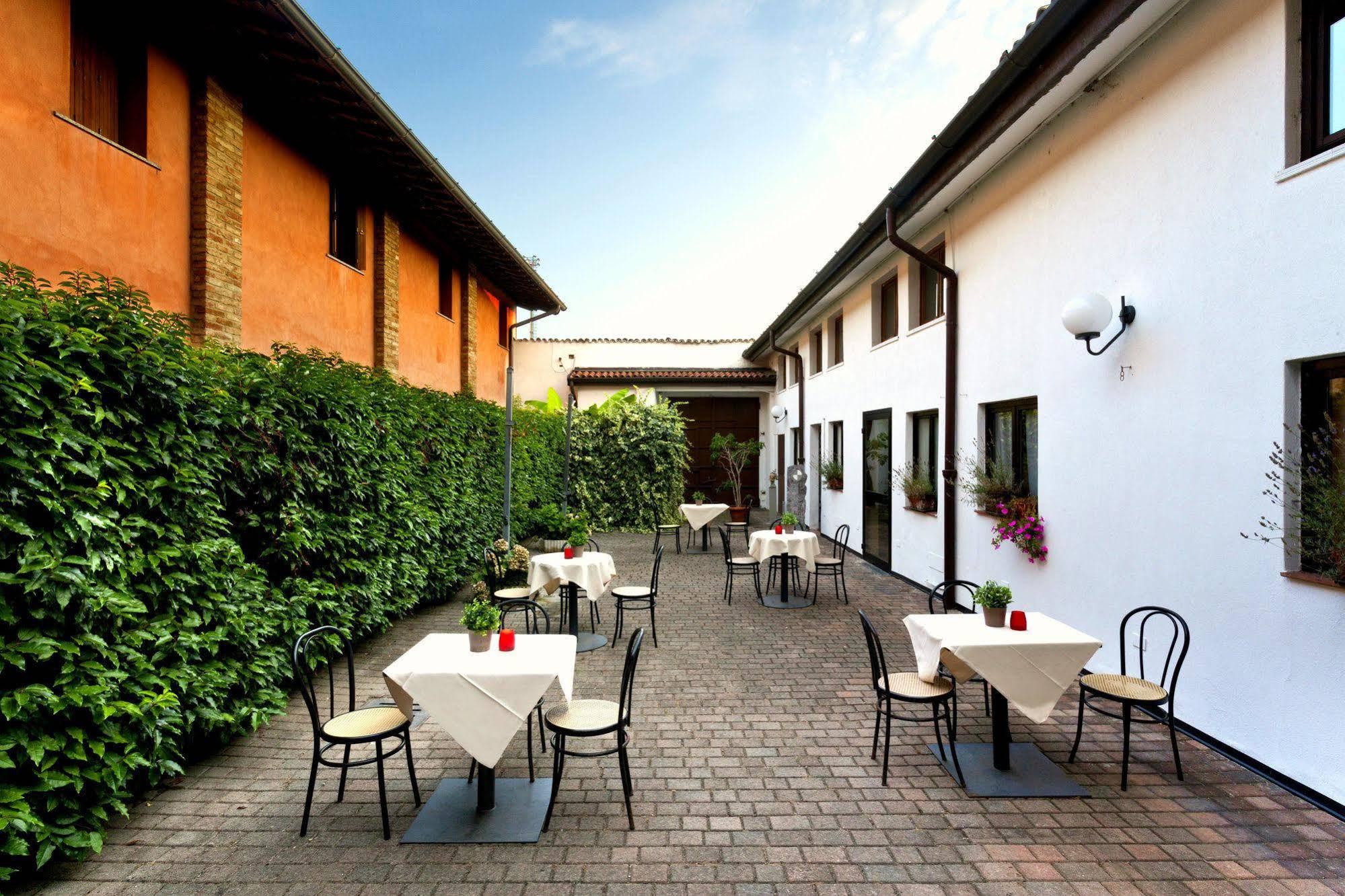 Excel Hotel Naviglio - Ca'Bianca Μιλάνο Εξωτερικό φωτογραφία