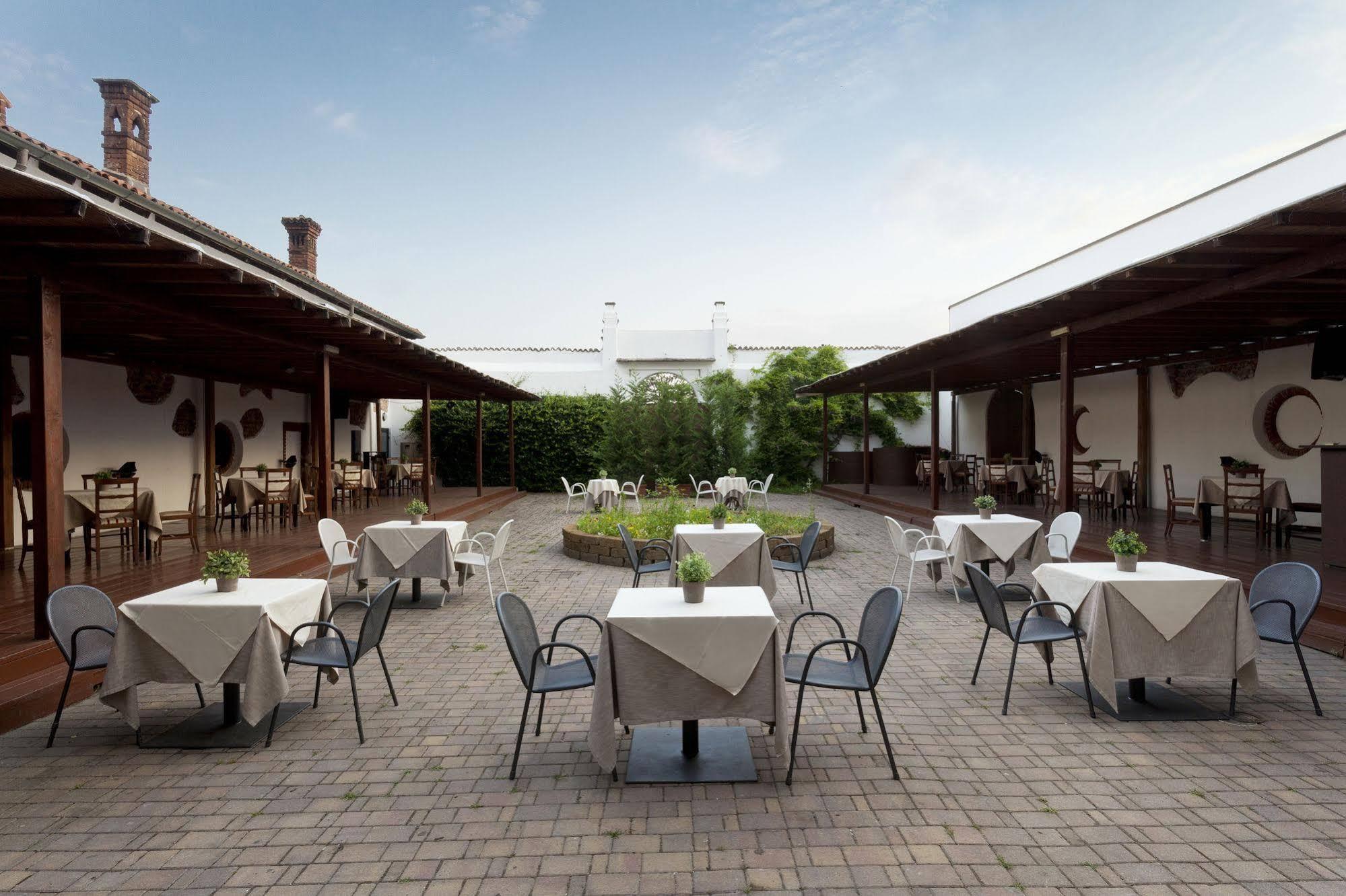 Excel Hotel Naviglio - Ca'Bianca Μιλάνο Εξωτερικό φωτογραφία